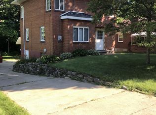516 Sells Ln, Greensburg, PA