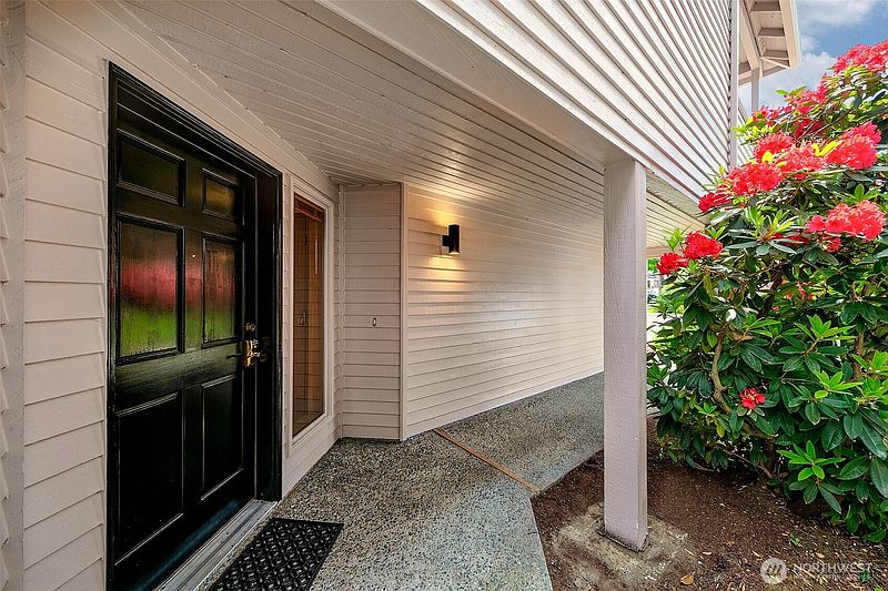 3rd image of 3834 NE 86th Street
