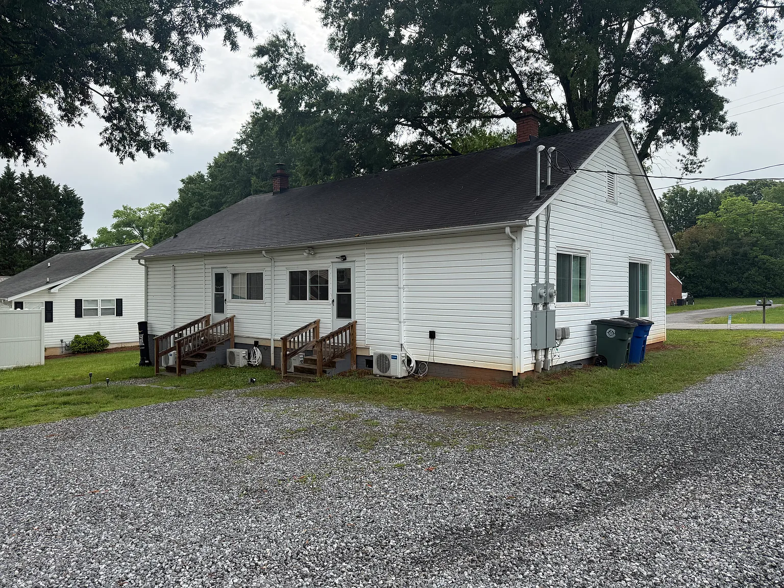 1 bed, 800 sqft, $1,200 — Photo 2