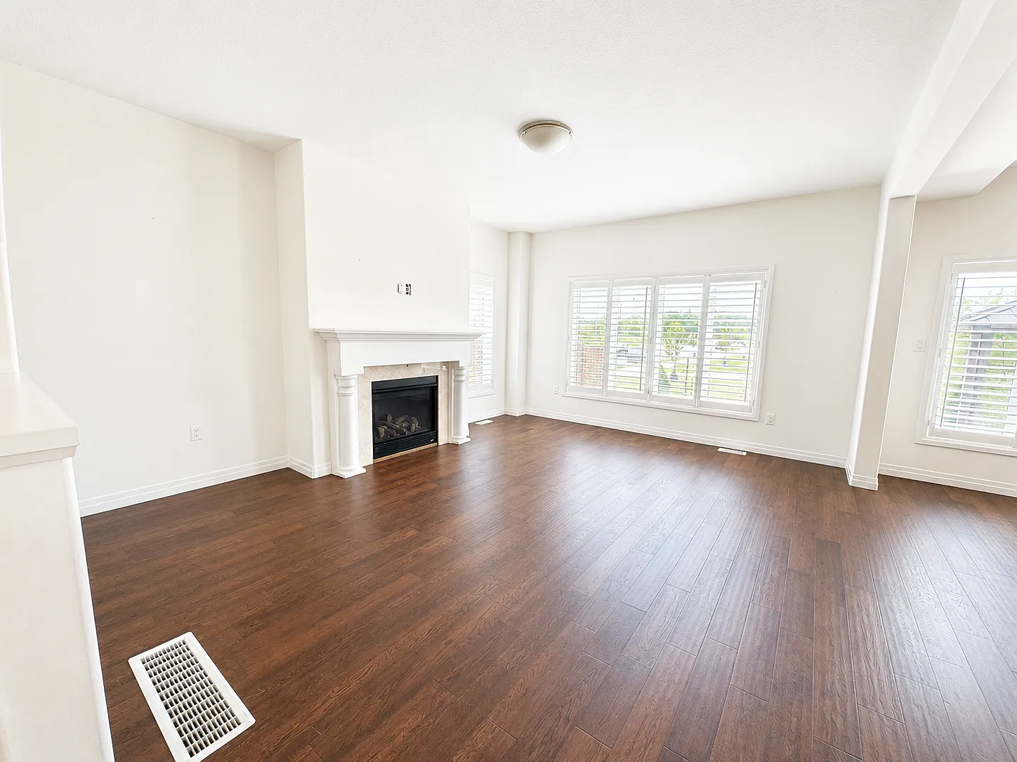 122 Greenwich Ave — Photo 2