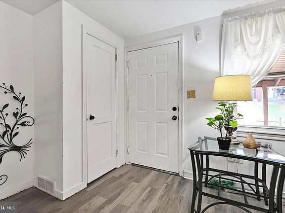 3rd image of 2436 Berryhill St