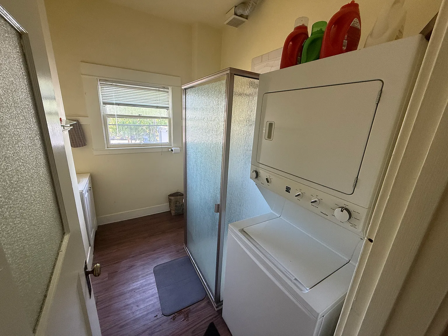 2 bed, 860 sqft, $3,200 — Photo 4
