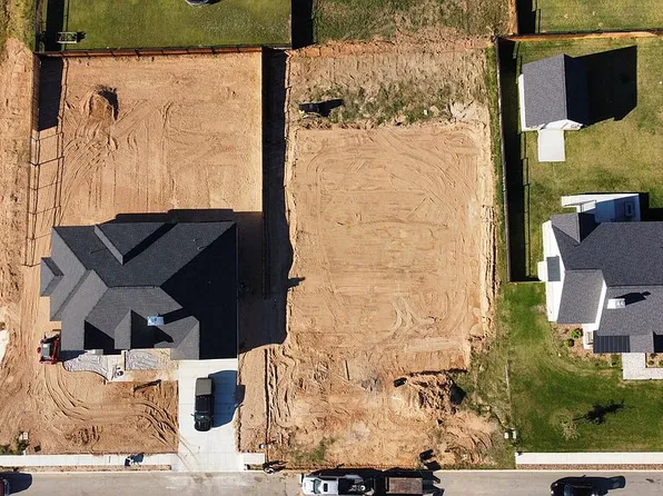 108 Bayberry Ct, La Vernia, TX 78121