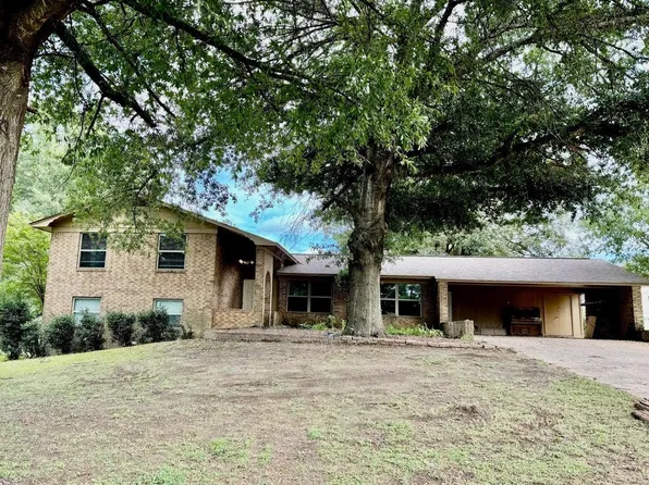 1020 N Locust St, Newark, AR 72562