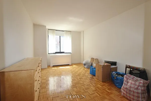 Rented by Town Residential | media 3