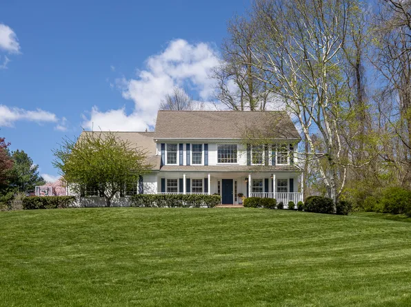 51 Briardale Place, Wilton, CT 06897