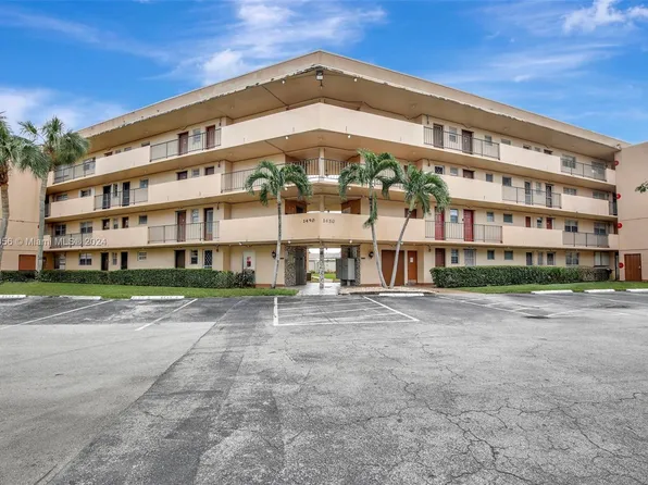 1450 NE 191st St APT 405, Miami, FL 33179
