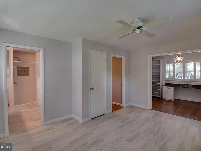 1415 Mayflower Dr — Photo 10