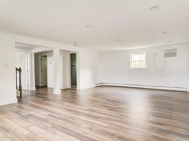 867 Bryant St — Photo 17
