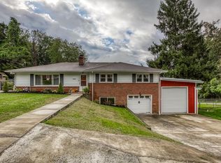 1334 Highland Dr, Marion, VA 24354