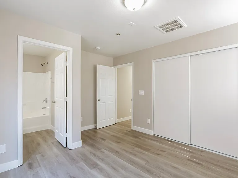 4761 Saville Garden Ct — Photo 16