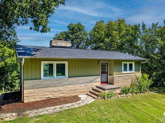3rd image of 5018 Canyon Rd