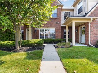 3951 Cornerstone Dr #165, Canton, MI