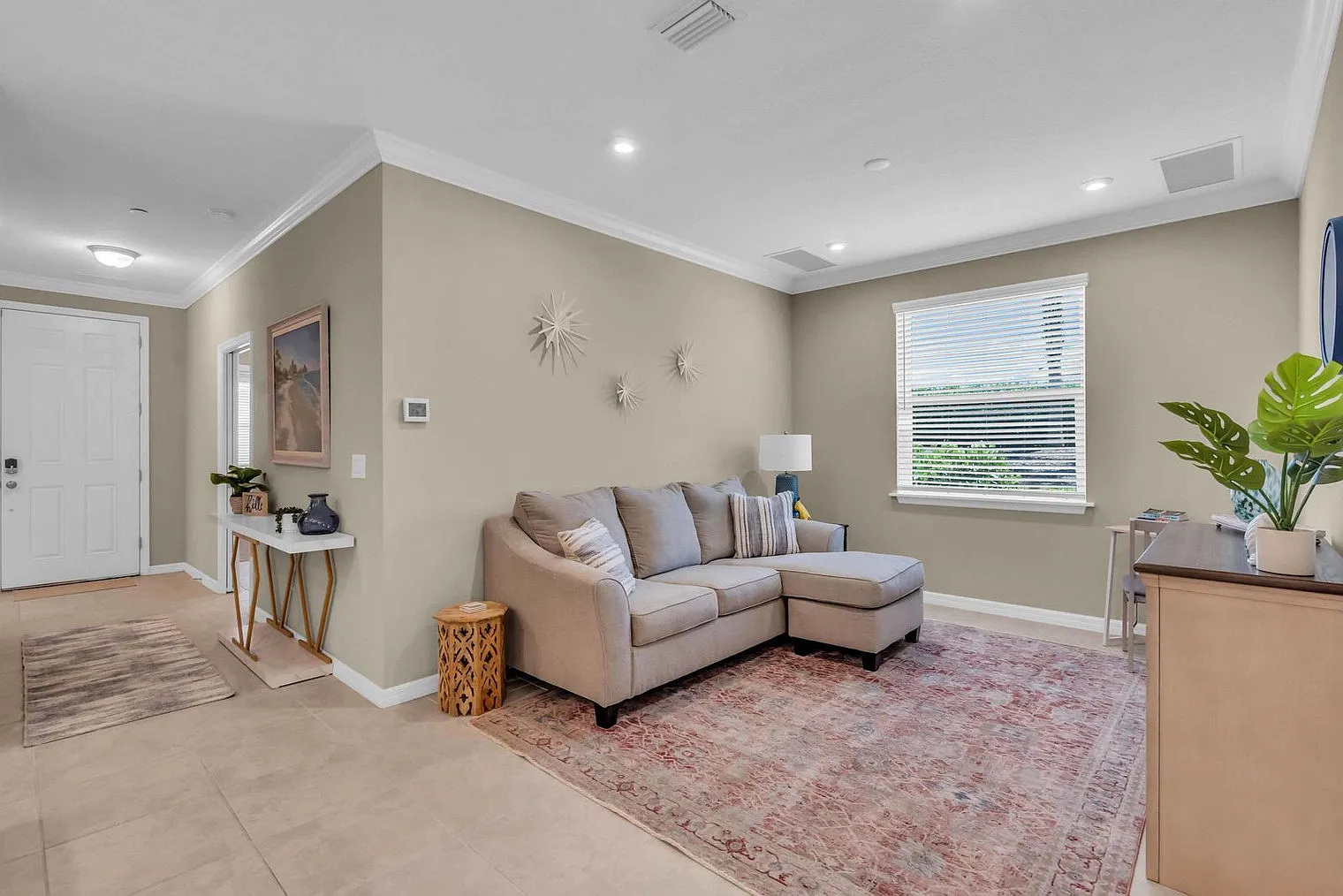 2 bed, 2.0 bath, 1097 sqft, $3,687 — Photo 2