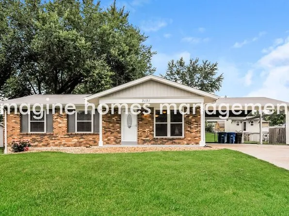 3131 Woodcliff Manor Rd, Saint Charles, MO 63303