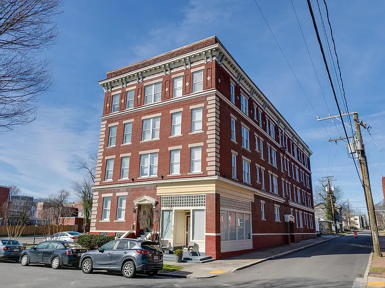 1301 Porter St #301 — Photo 13