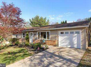 732 Capri Cir, Lewisberry, PA 17339