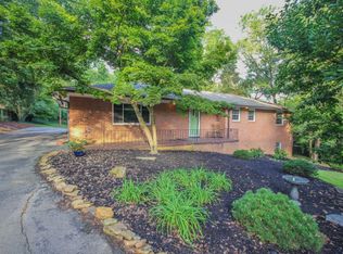 1007 S Chilhowee Dr, Knoxville, TN 37914