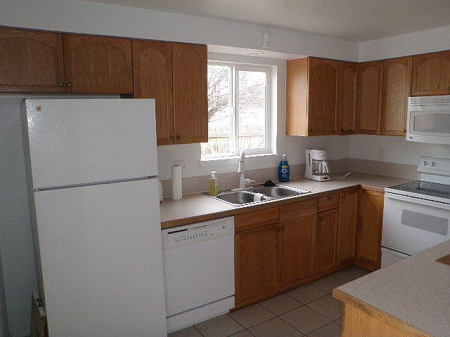 2nd image of 2412 Sugar Cane Dr