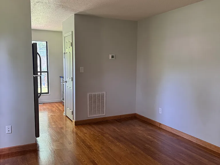 1712 Woodrow Dr — Photo 17
