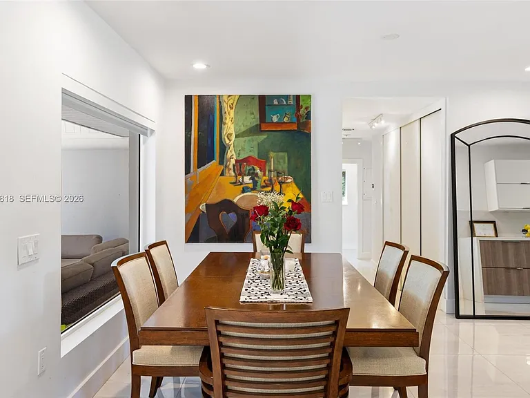1014 Jefferson St — Photo 16