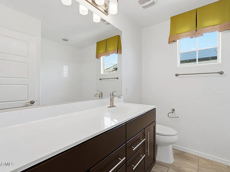 464 N Ranger Trl — Photo 32