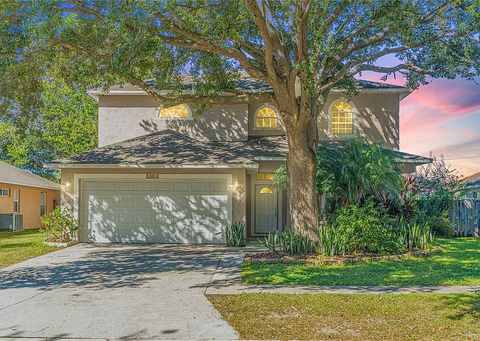 1st image of 504 Valencia Park Dr