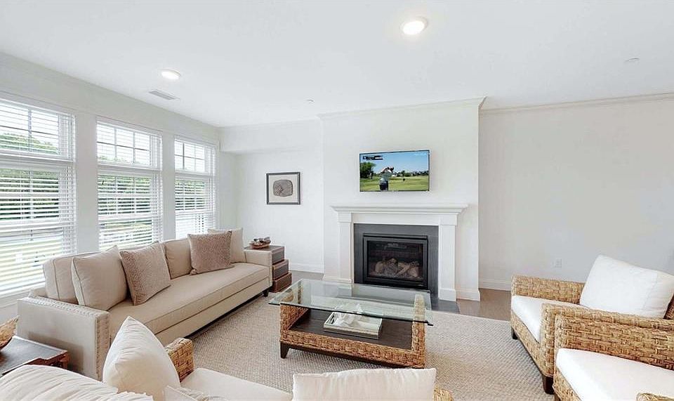 7 Compass Way Westerly RI Zillow