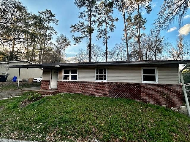 2nd image of 2150 Harriet Dr