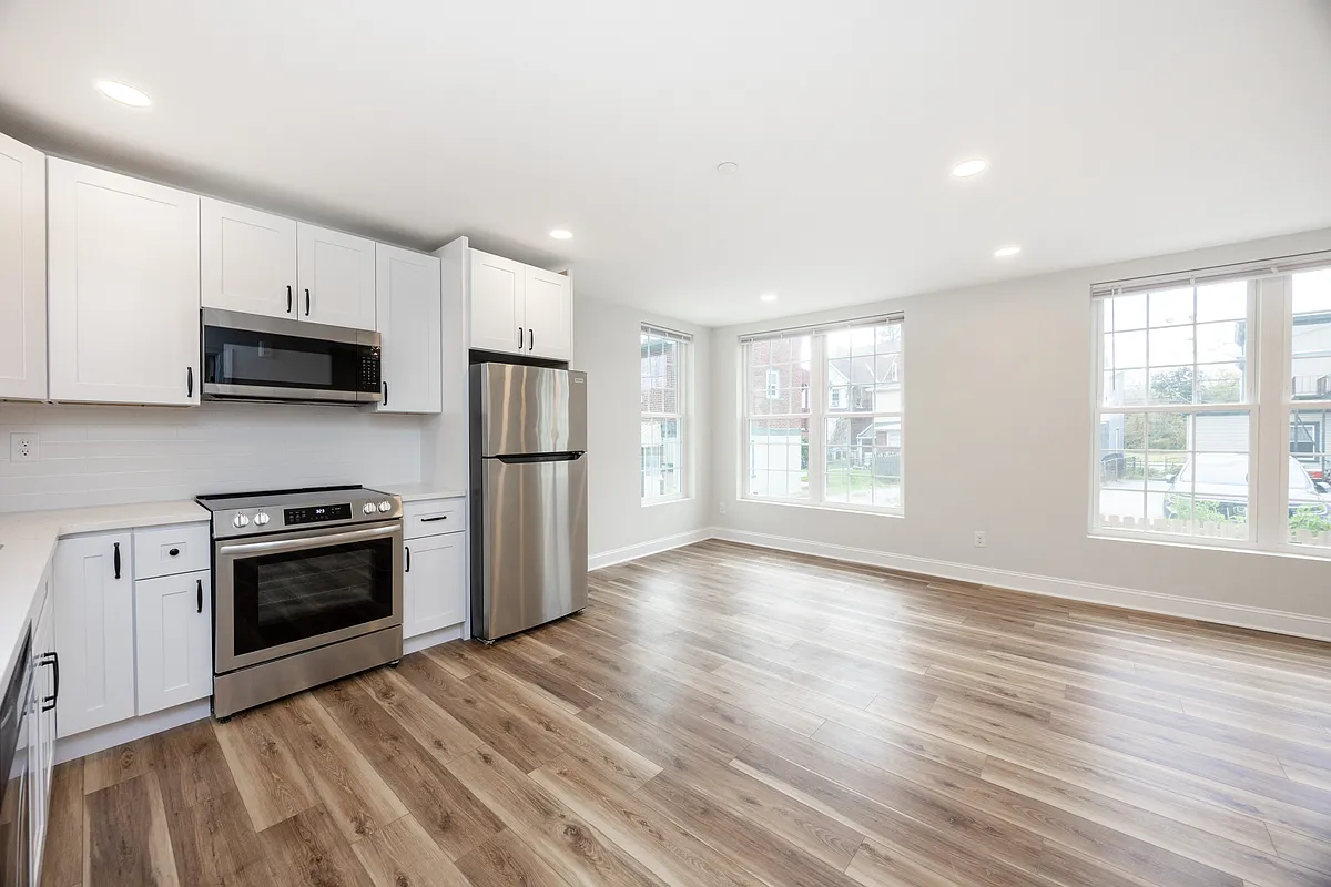 Building Photo - 112 Washington Ave #1