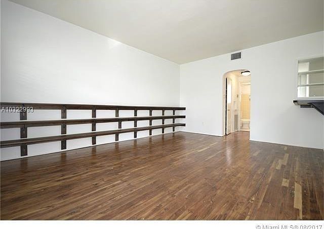 2nd image of 1755 Washington Ave APT 003B