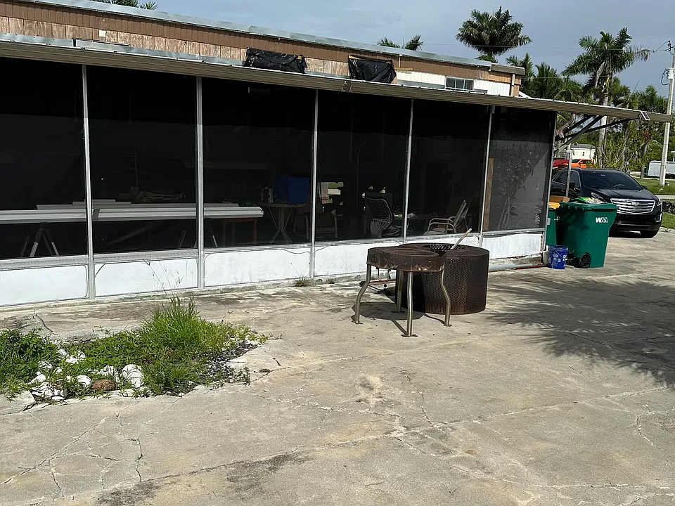 Building Photo 3