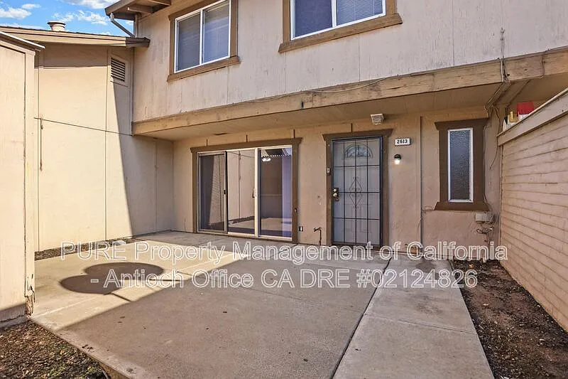 2613 Rutgers Ln photo 1
