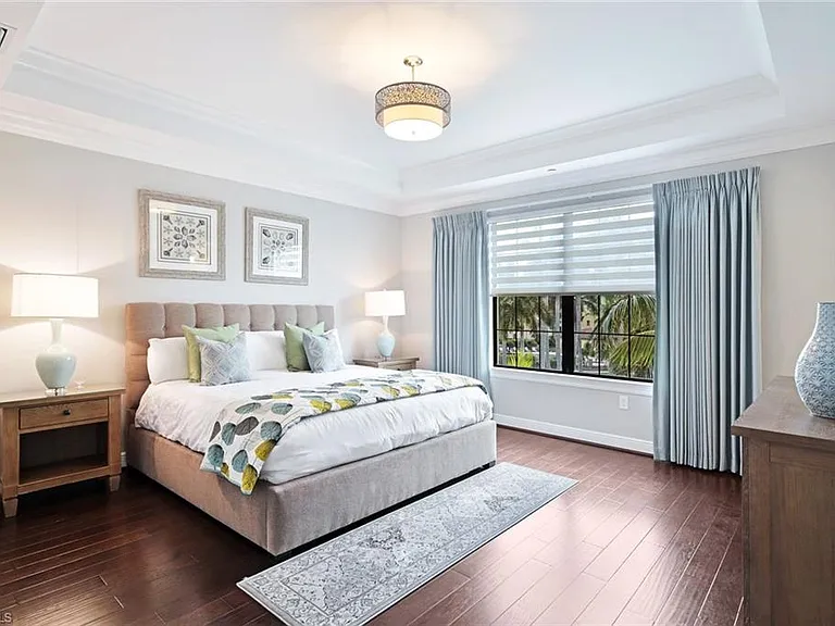 2751 Tiburon Blvd E #201 — Photo 16