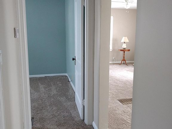 4th image of 6779 Rose Crest Ave