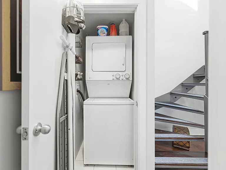 141 W Concord St #3 — Photo 17