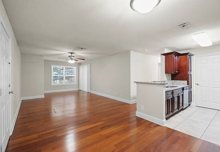 4208 Santa Fe Pkwy — Photo 3