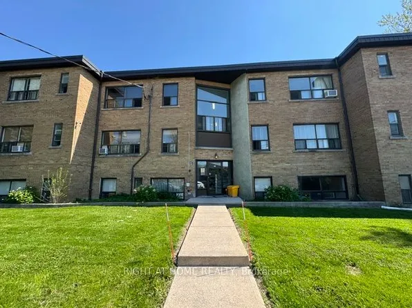 1 Wandle Ave #1, Toronto, ON M3M 2L1
