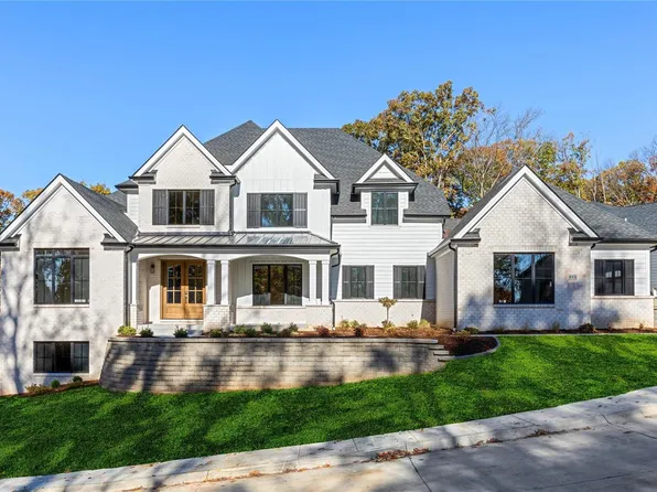 223 Ella Rose Ln, Saint Charles, MO 63304