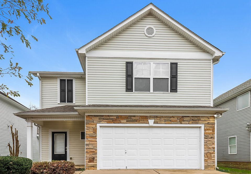 1st image of 27 Oakbrook Dr SW