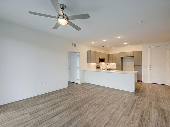 3rd image of 4801 Springdale Rd #1101