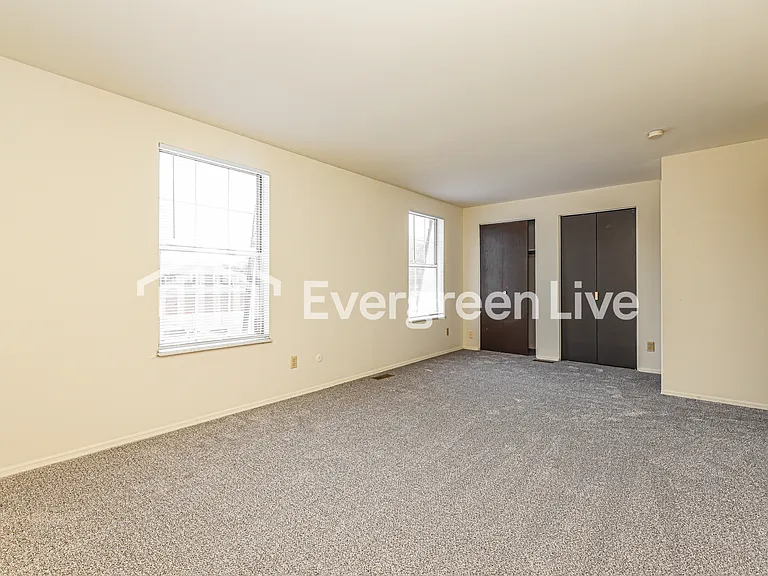 7566 Mount Hood Dr — Photo 11
