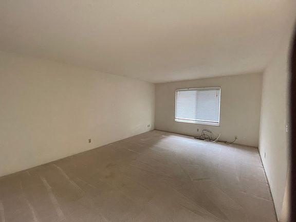 5th image of 767 Lynxwood Ct