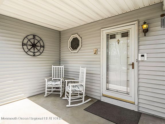 3rd image of 47 Joseph Byrne Drive