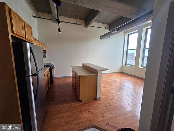 4th image of 511 N Broad 19 St #507