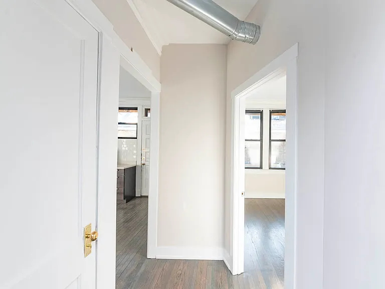 2640 N Milwaukee Ave #3 — Photo 6