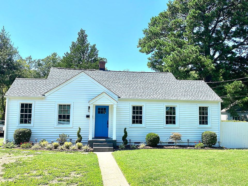 1st image of 7 Beaconsdale Ln