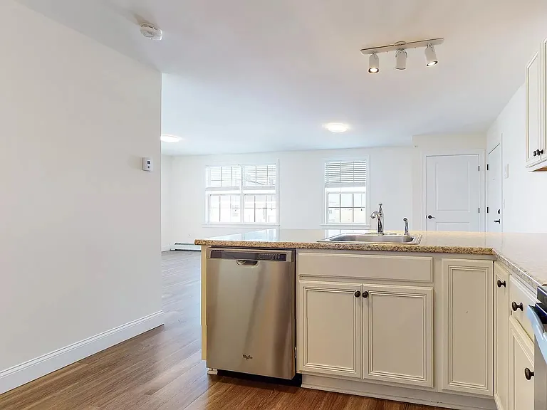 Riverbrook — Photo 10