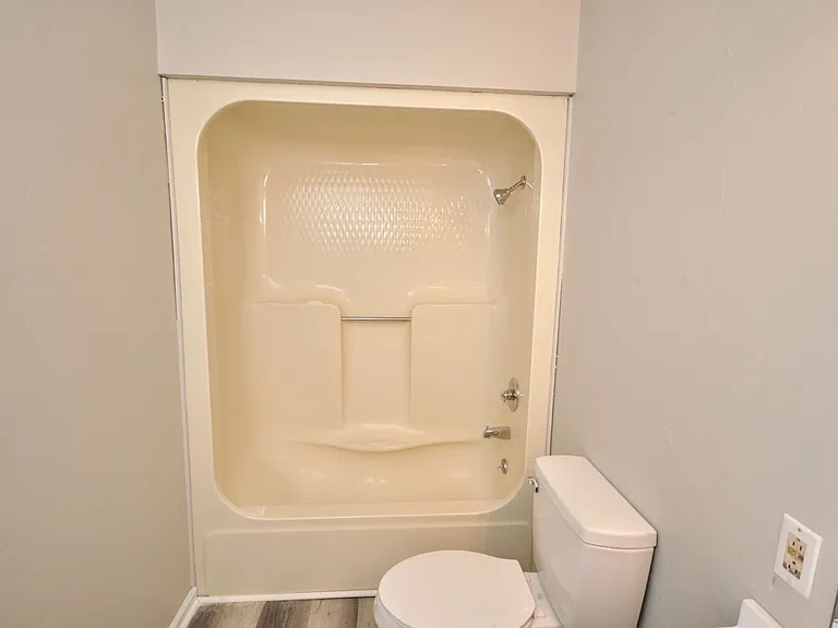 620 Oak Park Blvd #106 — Photo 39