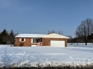 20751 Selfridge Pkwy, Highland Hills, OH 44122